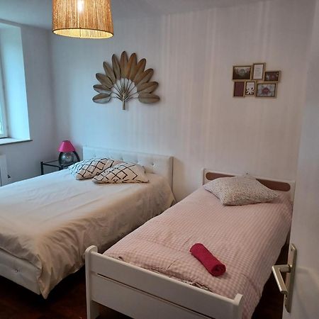 Duplex Centre Ville Ernée Екстериор снимка